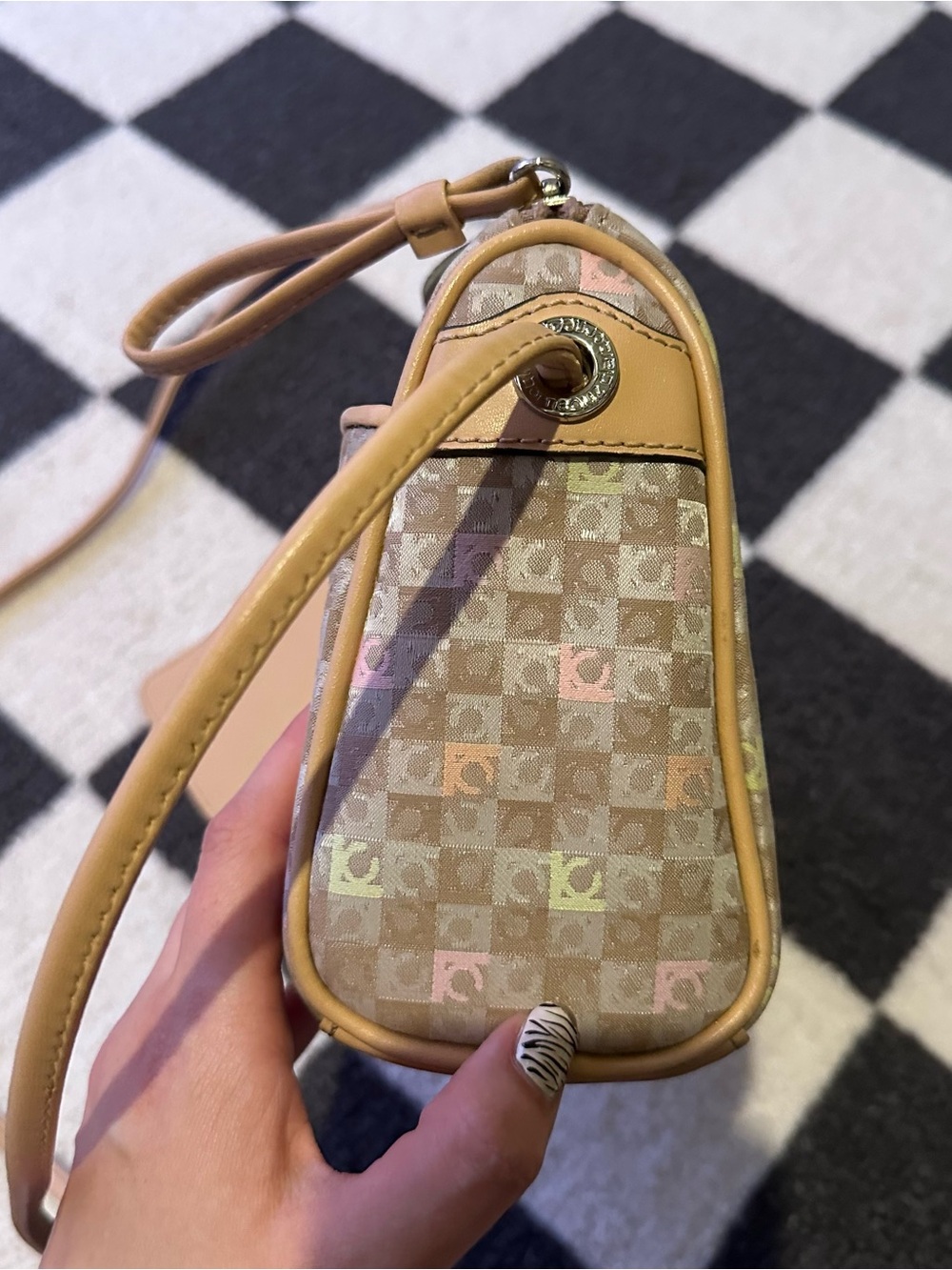 Liz Claiborne Multicolor Pastel Check Crossbody with Tan Trim - Picture 8 of 10